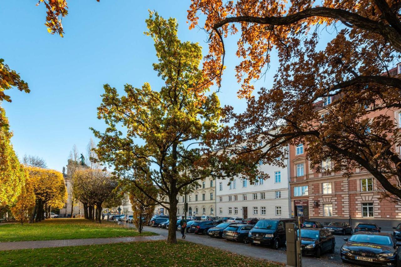Hotel-Pension Am Siegestor Мюнхен Экстерьер фото