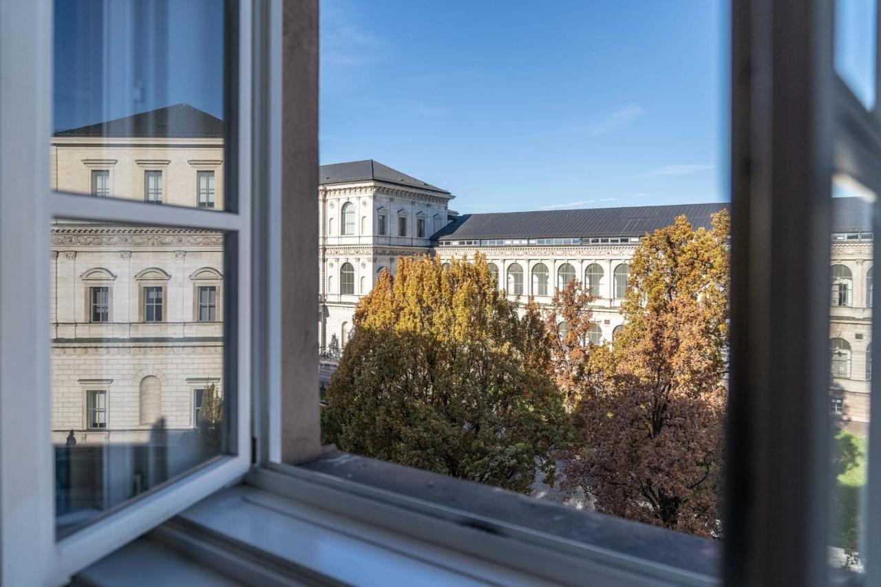 Hotel-Pension Am Siegestor Мюнхен Экстерьер фото